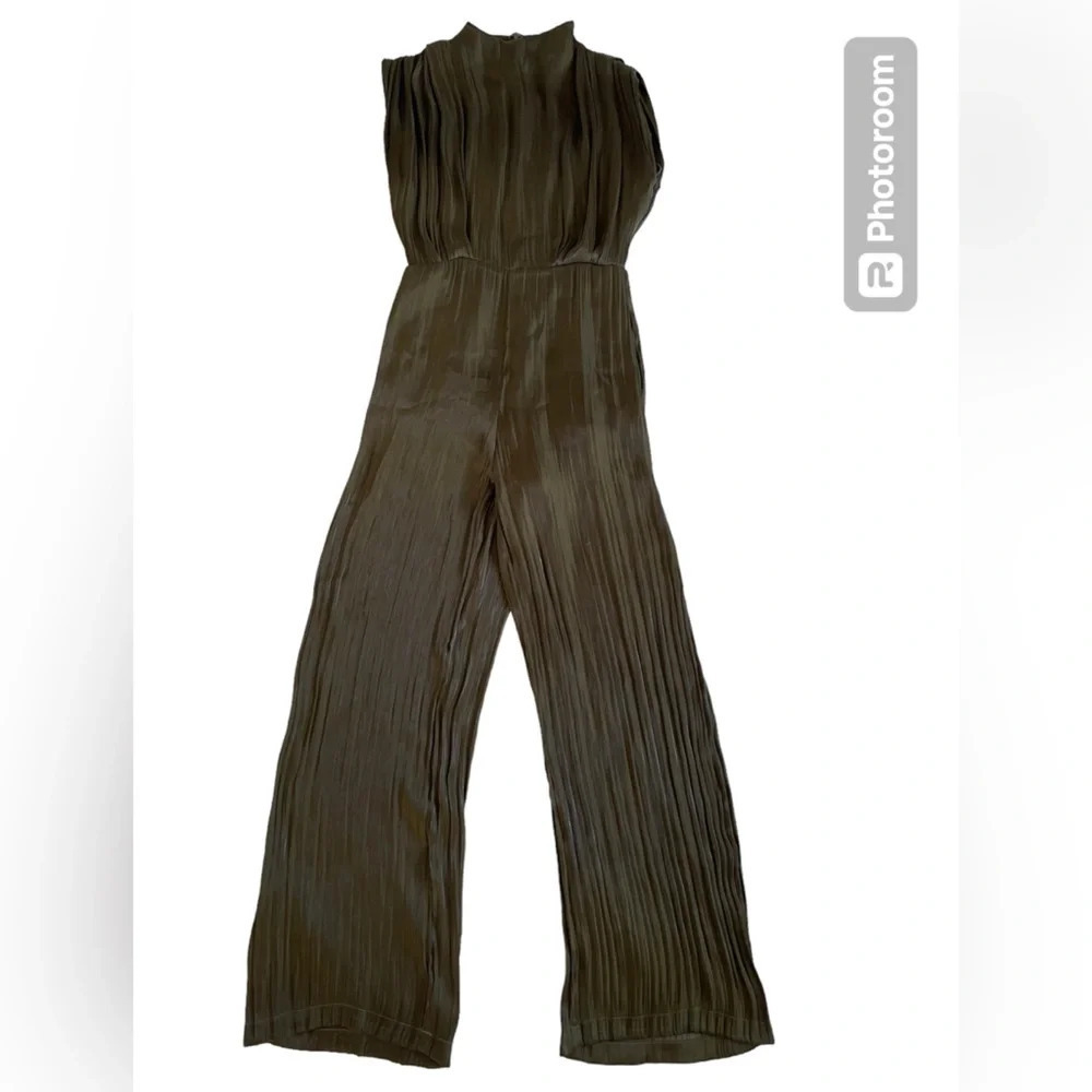 Line & Dot Indira Pleated Wide Leg Jumpsuit Size M